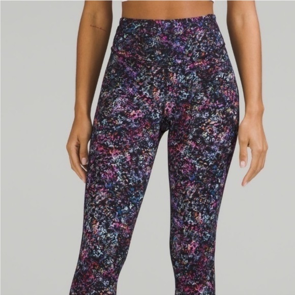 lululemon athletica Pants - NWT LuluLemon Base Pace HR Crop 23” Floral Spray Mulit Running Leggings, Size 12